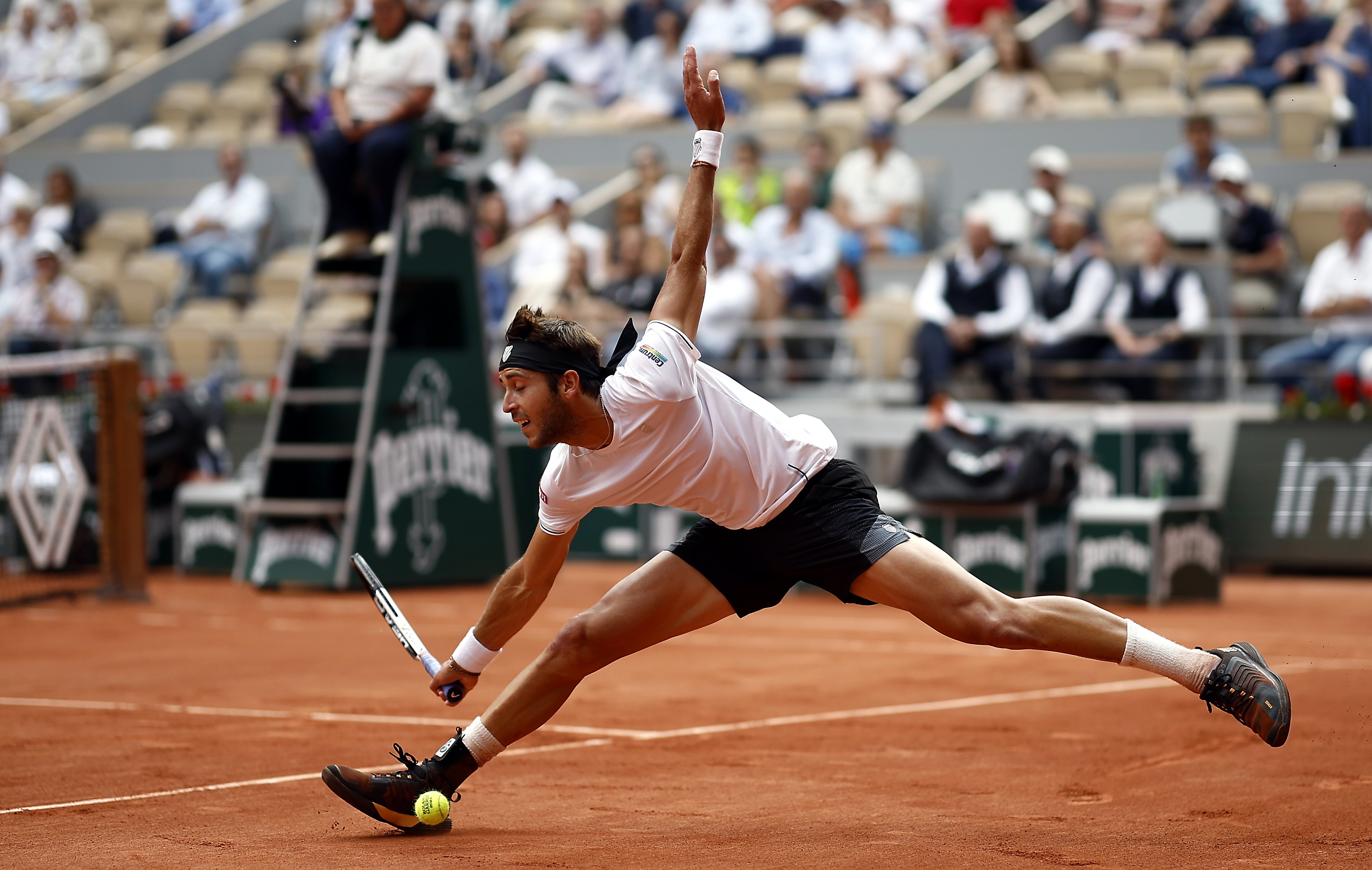 开云体育app-关于法国网球队完胜英国网球队，兹维列夫制霸全场的信息