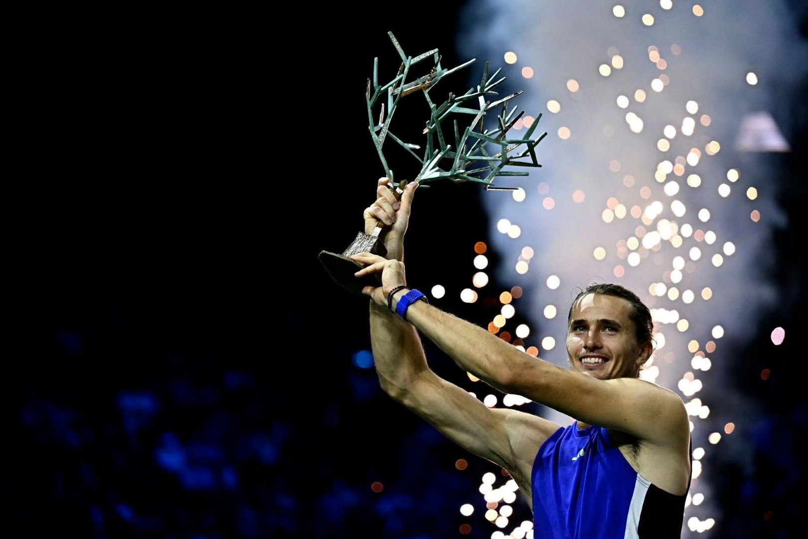 开云体育下载-法国网球队轻取英国网球队，兹维列夫打破历史纪录的简单介绍