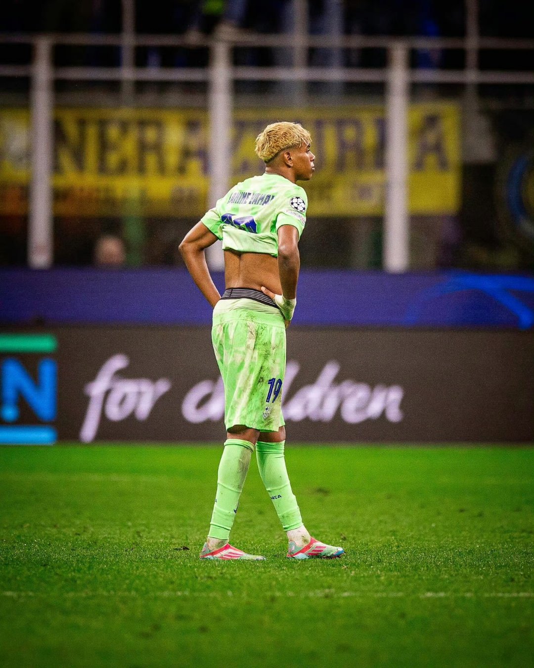 巴萨连续胜利,逐渐走出低谷 巴萨连续胜利,逐渐走出低谷