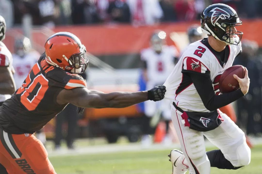 开云足球直播-雄鹰队战胜猎鹰队实现了反超