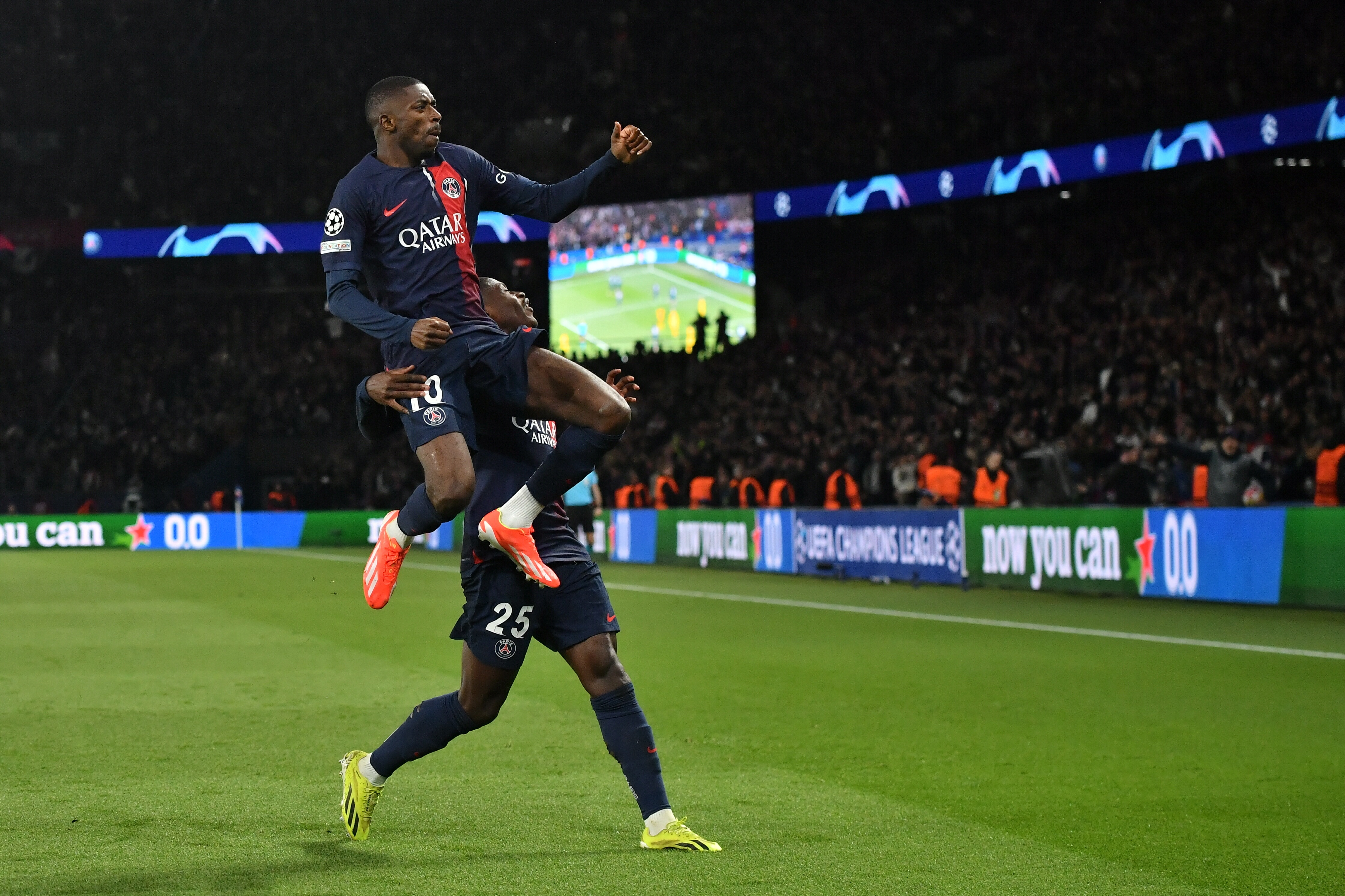 曼联丢点惨败，巴黎前锋狂揽三球