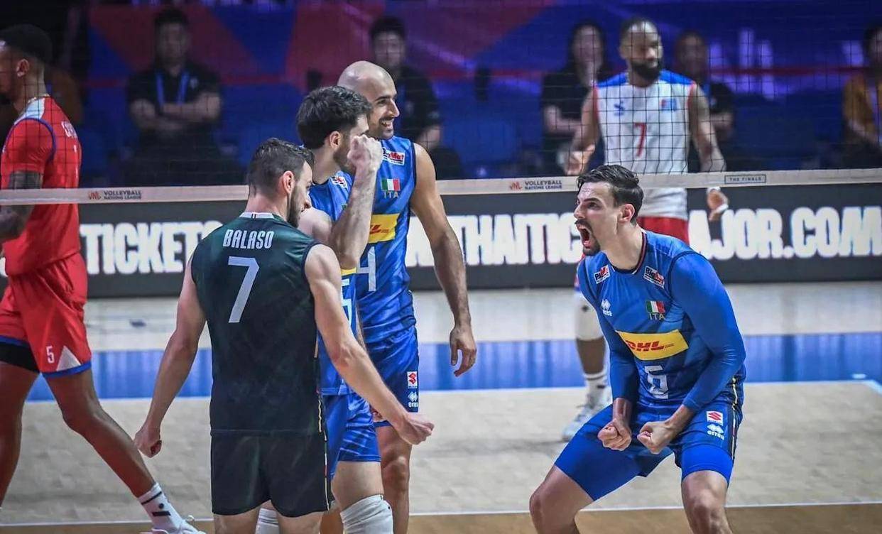 开云体育平台APP-意大利队顺利晋级，实力大增