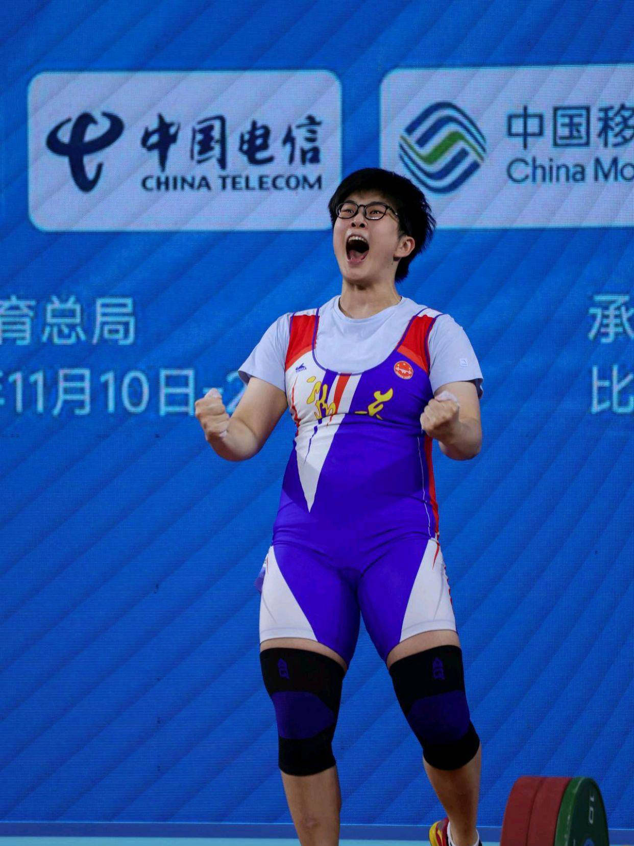 开云官网-沙特阿拉伯女子举重选手打破亚洲纪录