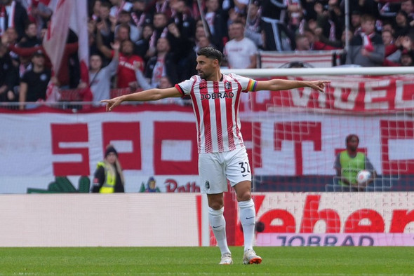 关于弗赖堡客场失利，客场战绩堪忧的信息