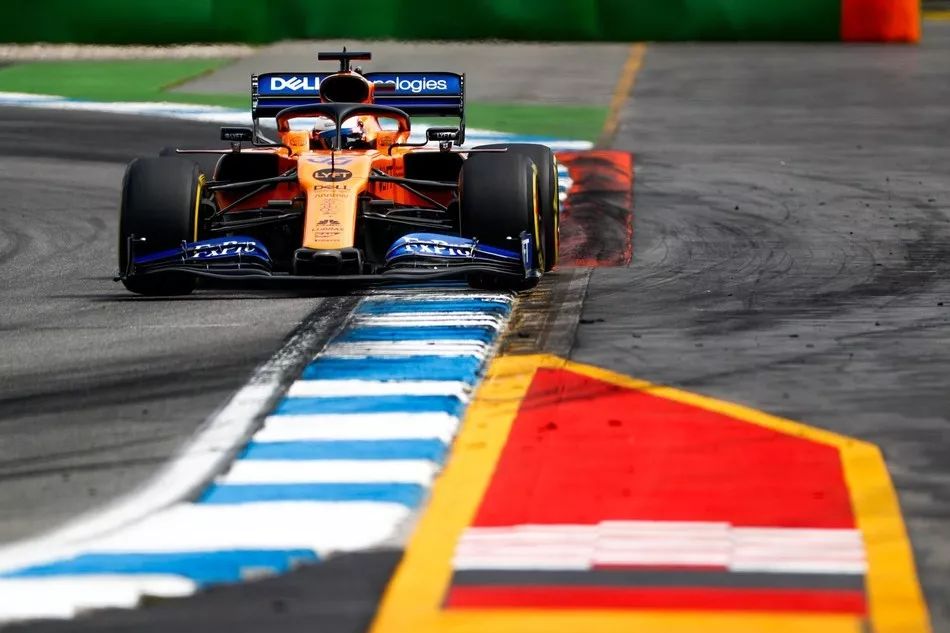 包含红牛二队鏖战哈斯车队,汉密尔顿状态火热的词条 包含红牛二队鏖战哈斯车队,汉密尔顿状态火热的词条