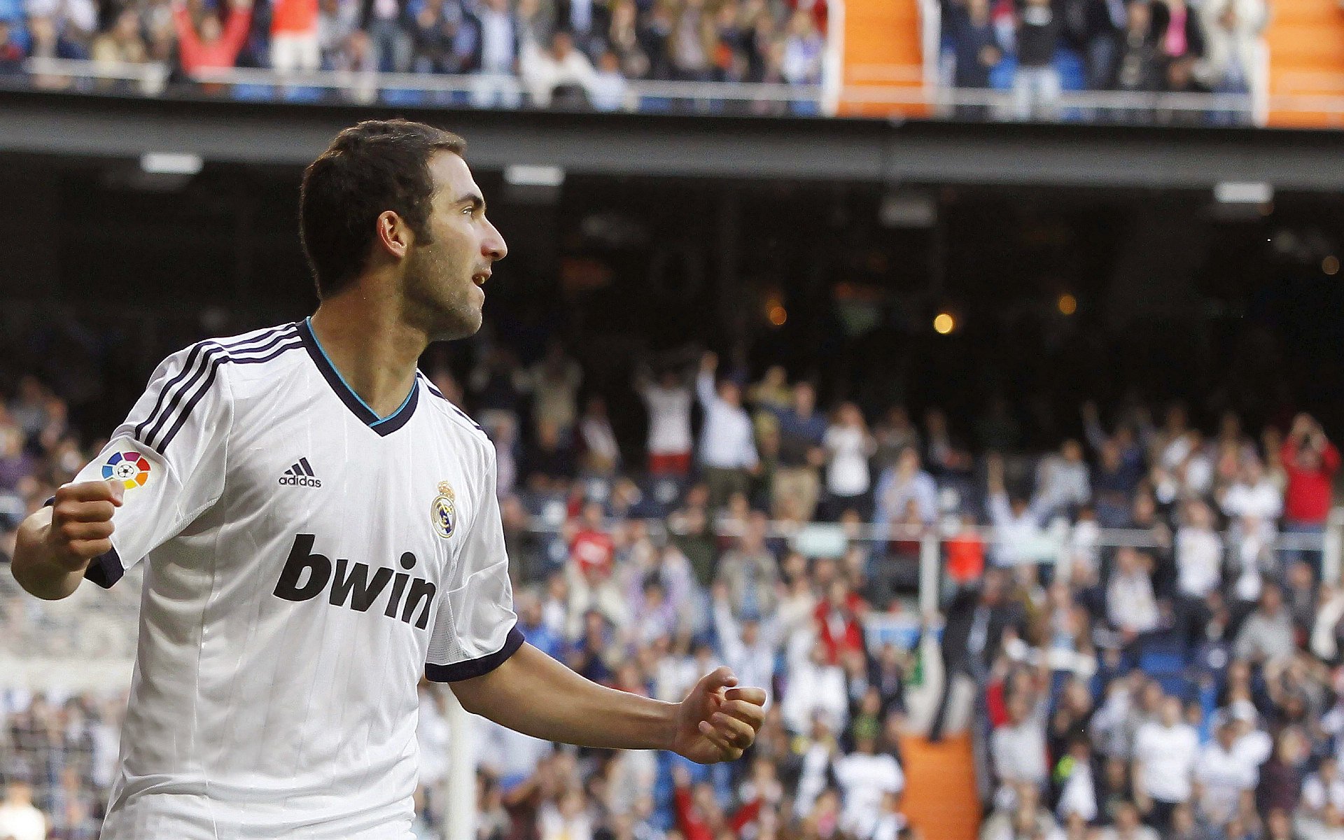 世界排名争夺战之夜，克莱·汤普森攻防两端的绝对统治